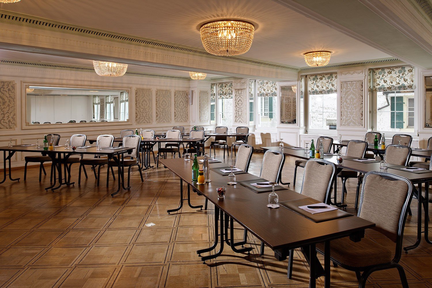 Hotel Mont - Blanc au Lac