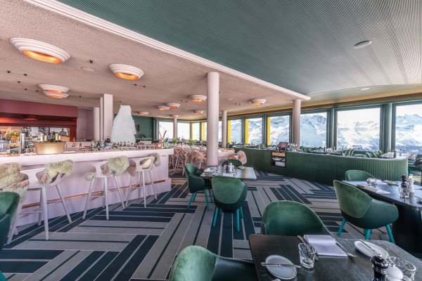 Restaurant & Bar White Marmot Corviglia