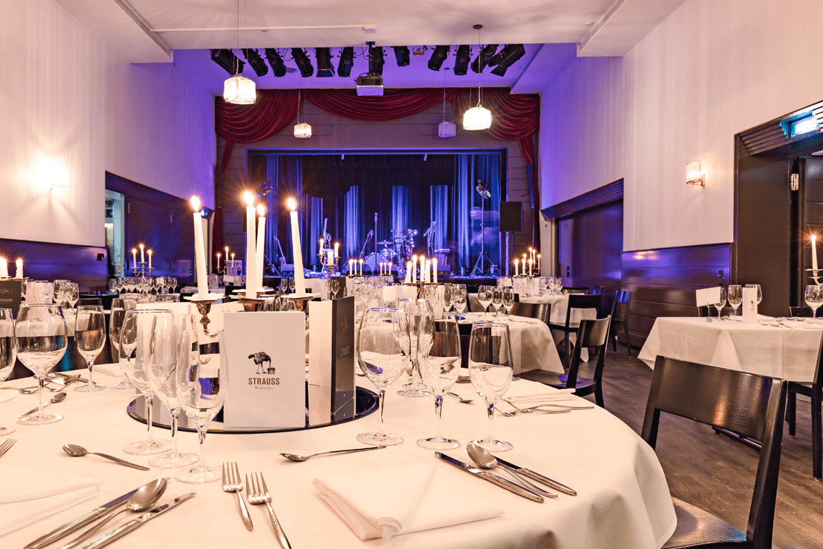 STRAUSS | Restaurant | Vineria & Bar