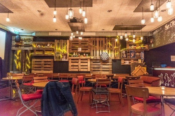 Bars et clubs, senkel