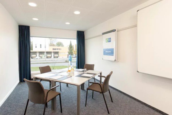Holiday Inn Express Zürich Airport