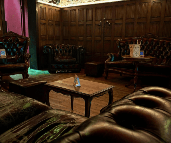 Moonshiners Cocktail Bar