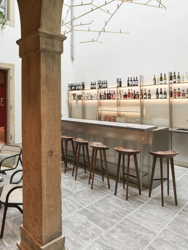 MURATUM BAR & LOUNGE