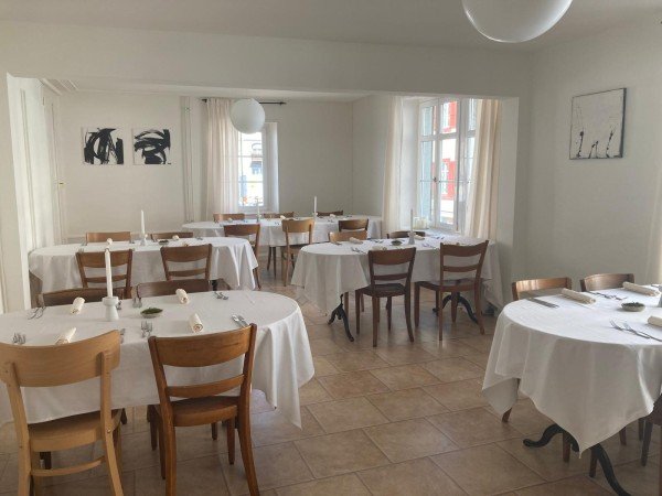 Genusslocations, Hahn Basel Saal