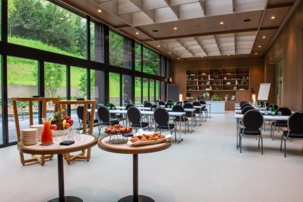 aigu Restaurant & Bar