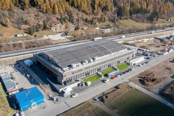 Stadi sportivi, Gottardo Arena