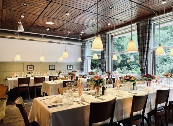 Genusslocations, Wirtschaft Degenried