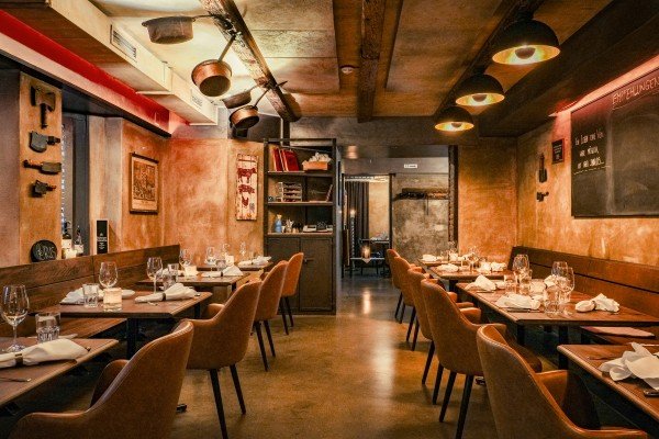 feRUS hotel restaurant