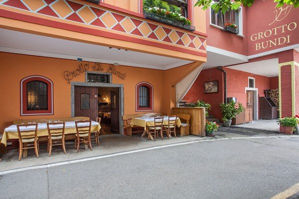 Genusslocations, Osteria Grotto Bundi