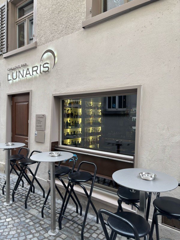 Bars & Clubs, Lunaris Bar