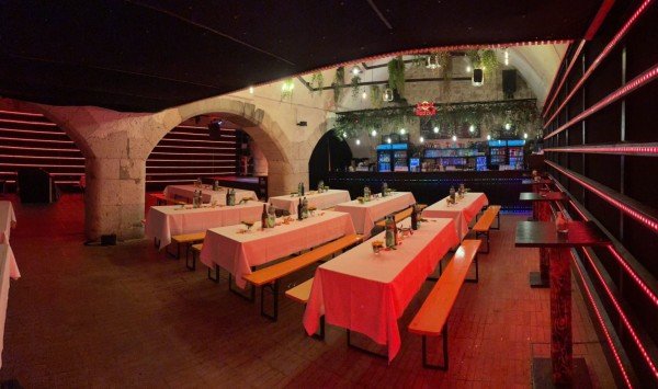 klub 8