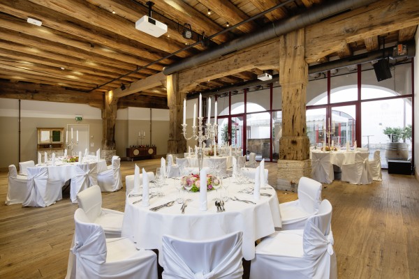 Güterhof - Gastronomie am Rhein