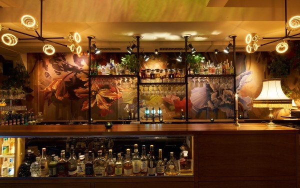 Plaza Bar