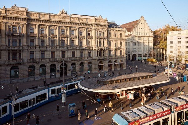 Hoch über dem Paradeplatz – exklusiv in Zürich!