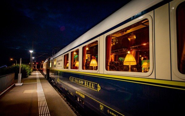 Erlebnislocations, Prestige Continental Express