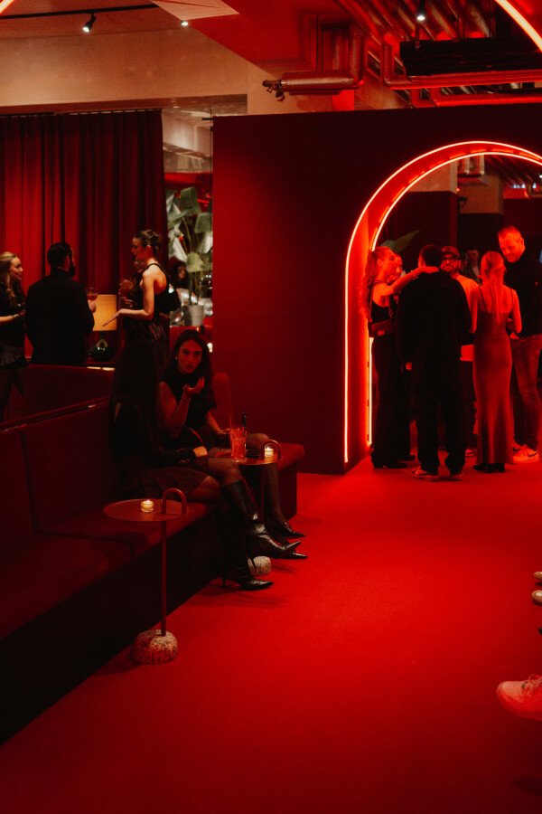 The Lobby 6