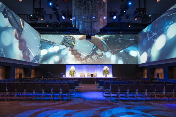 AURA Event Location, Restaurant, Bar & Lounge