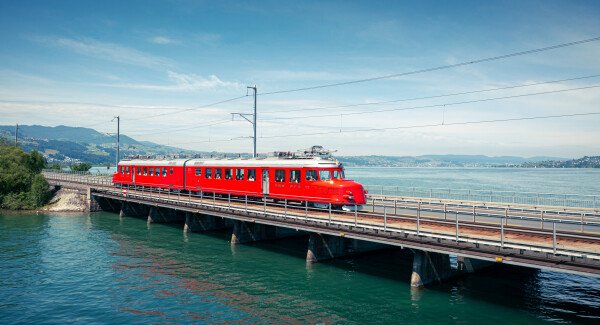 Extrazüge SBB Roter Doppelpfeil und Salon suisse»