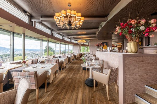 Sonnenberg Restaurant & Bar