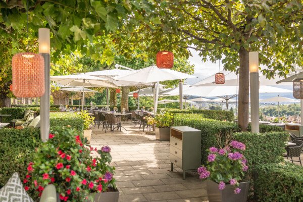 Sonnenberg Restaurant & Bar