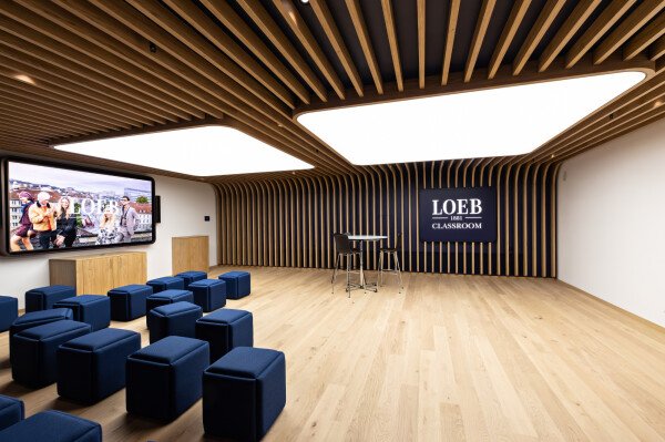 LOEB Classroom Bern