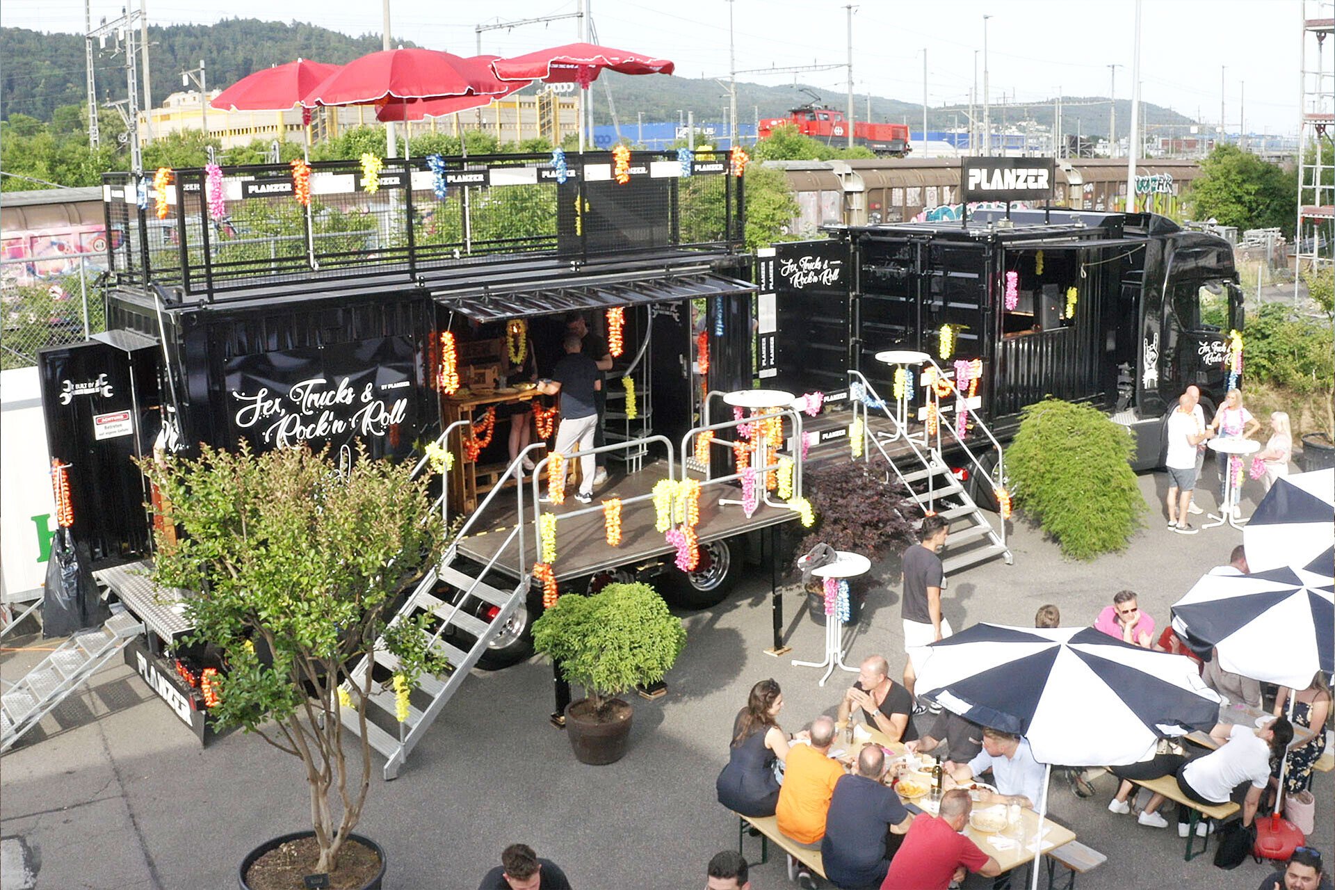 Let's party mit dem Planzer Event-Truck
