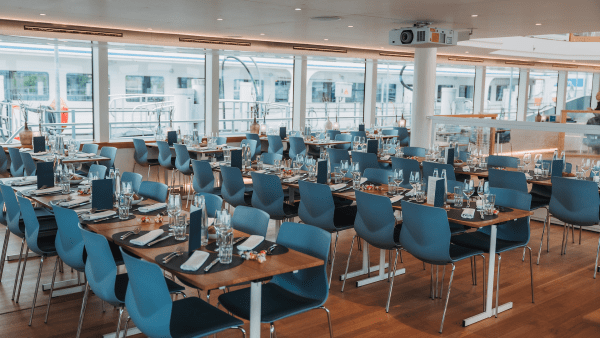 Eventschiff auf dem Vierwaldstättersee