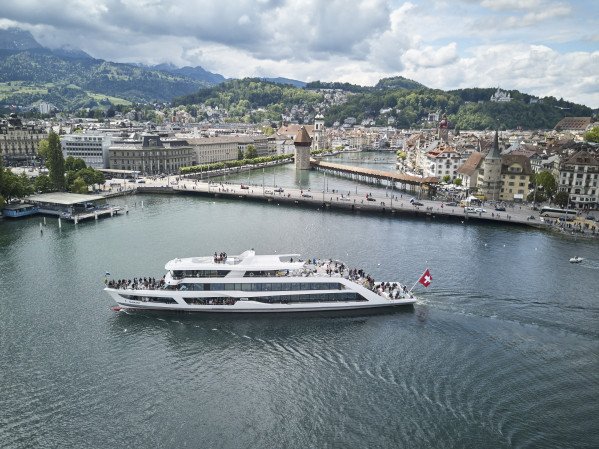 Eventschiff auf dem Vierwaldstättersee