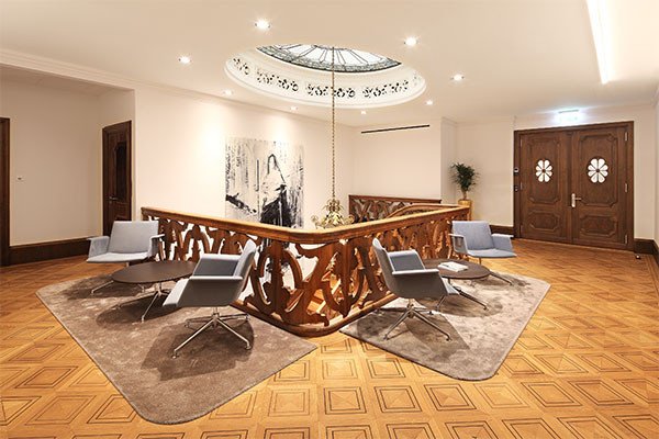 Haus Gryffenberg - Satellite Office