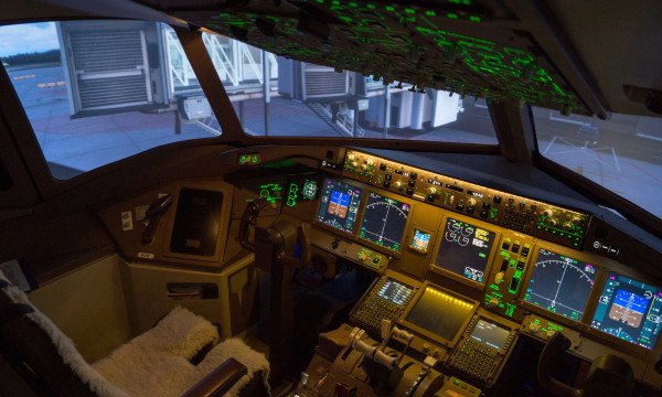 Fly & Race Simulations