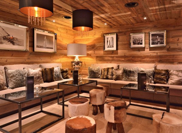 Bars & Clubs, Alpenchique