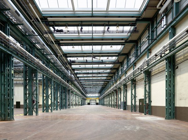 Halle 550