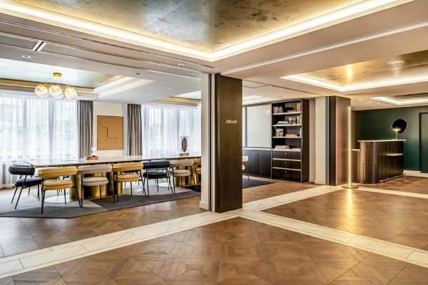 Neues Schloss Privat Hotel Zürich